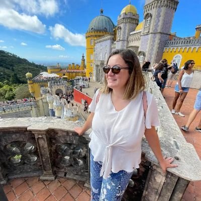 ekstravertna's profile picture. Pronađi svoje mesto u koordinatnom sistemu konfuzije