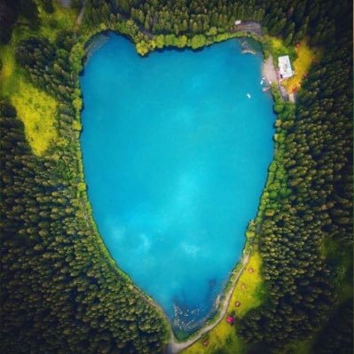 HudaAhmed11's profile picture. القدر دائما يخفي لنا الأجمل❤️