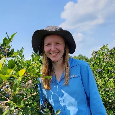 Ph.D., Research Associate @MSU_PSM studying #cucurbit diseases, #UF grad, Plant Pathologist, #PhDMom, Oregon native, and outdoor enthusiast. Tweets are my own.