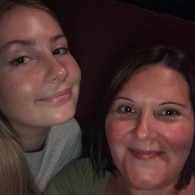 helsbells13's profile picture. Just winging it!