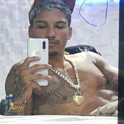 Deus minha base 🙌🏾♥️ mãe minha rainha 👑 Papai do Bernardo e da Heloísa 👨👧👦 #Solteiro motoboy 244
turma do Complexo da cdd