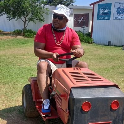 Born in the South of Jozi and grew up in the dusty kasi of Orange Farm.
Open minded individual who takes life easy and only follows his own pace.