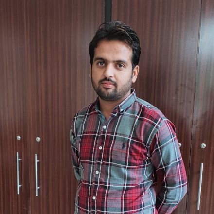 Oggy_waheed's profile picture. Humanitarian 
Zoologist...