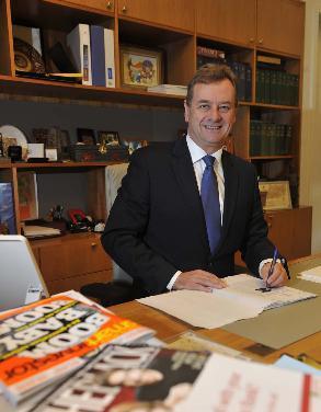 Senator for Tasmania, Federal Minister for Small Business,
Minister Assisting on Deregulation and Public Sector Super,
Minister Assisting on Tourism