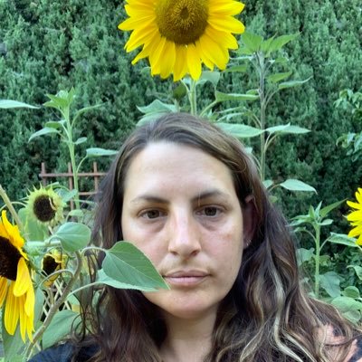 emwequality's profile picture. 