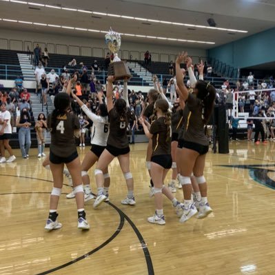 Cibola Cougars Volleyball Official Twitter Account! 2021 Metro Champions!! 🏆 Make sure you check out our Insta account too!