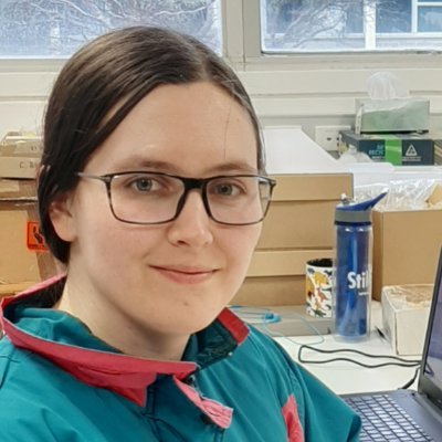 BSc (Hon), PhD, palaeontologist. She/Her.

Phylogenetics, palaeoecology, fossil birds.