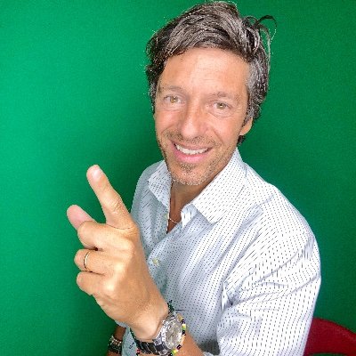 Avvocato, presidente di Unione @Consumatori prima associazione in Italia🇮🇹 Instagram e TikTok + 300k 🚀 Podcast Scontrini 🎤Opinioni per @unomattina @agorarai