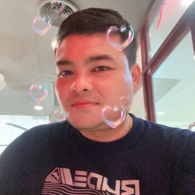 r8osFL1PvkUKZeP's profile picture. ชอบร้องเพลง