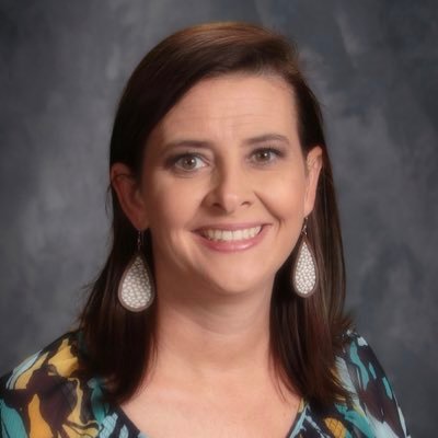 Wife. Mom of 3. School Librarian. Book ❤️er.