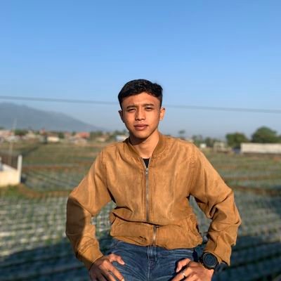 robboyy's profile picture. 