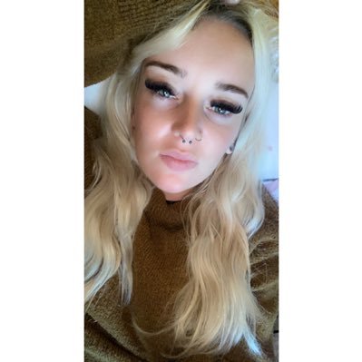 CharKeeton's profile picture. I just want to travel and live life to its fullest