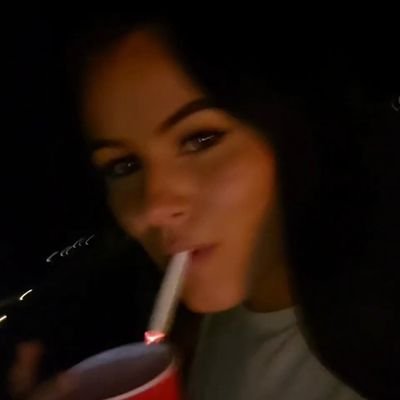 samsquanch99's profile picture. always hungry                                          
                                                                        •ig - samsquanchhx•