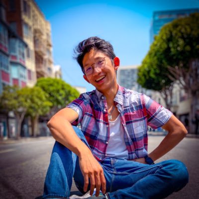Aspiring film composer. Artist. Creator.
East Coast/Rice University '23.