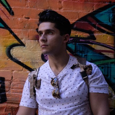 Youtube: Cameron Evans
#CreComm Student
Instagram: https://t.co/k8bA5DcTgu…