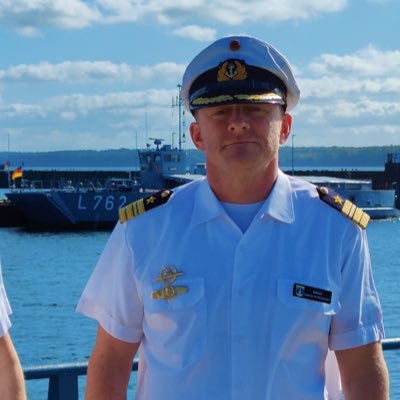 Commander Olaf Oertel, Commanding Officer Naval Base Command Eckernförde; kein offizielles Konto der Bundeswehr