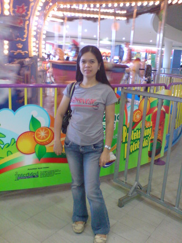 LeSSur16's profile picture. easy to be with..maliit pero malaki daw kakulitan sabi ng mga frendz ko..hehehe