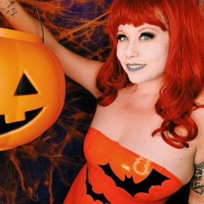 18+ Fetish Model/producer since 2007. Chicago Based. Halloween is Everyday. Horror Nerd. #Fetishwitch. ♌️  Latex Fetishist. Wishlist https://t.co/6qObI0IeXj