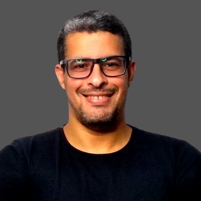 Escritor, programador, empresário, viajador, cozinheiro, gamer, amante de teatro, literatura, gastronomia, vinhos e de palpitar