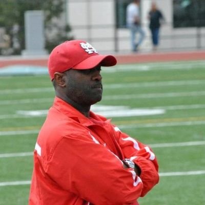 DOCLEW028's profile picture. Sin City retirement in the Vegas BURBS while the rest of yall punch a clock...  😎💪🏽  Let's go!!!