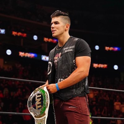 The dream to wear tights for a living is easy when you're the best ever. ⇝ NOT @Sammyguevara. ⇝ Fan account.