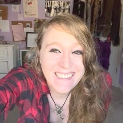 Author of ‘Grazing the Sky’ and many more stories! Stories free to read on my site (link in bio) ♡