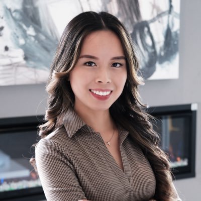 Family Physician 🇨🇦👩🏻⚕️📈 Mon-Wed-Fri #COVID19Ontario updates. 🐶🍣🍜@McMasterFamMed alumna. @1010moment