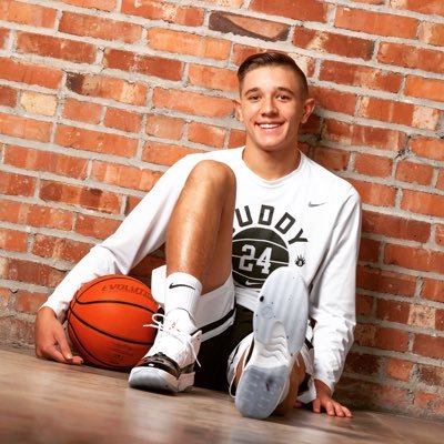 6’2 G/F || 2024 || SSA Elite Passionate about family and basketball… I feel at home on the court. I like reading and watching KC Chiefs football!