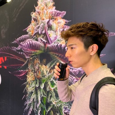 「カナダの”日本人大麻起業家”」を目指している大阪府出身・カナダ在住歴5年目の31歳、焚麻(たくま)です。カナダと日本で会社経営をしながら、妻・娘(7歳)・息子(1歳)・娘(0歳)とバンクーバーで暮らしています。大麻ワーホリ/大麻留学・大麻盆栽の詳細、お問い合わせ全般は🔽プロフィールリンクから🔽