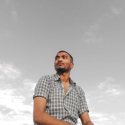theprathyaksh's profile picture. Dreamer  achiever