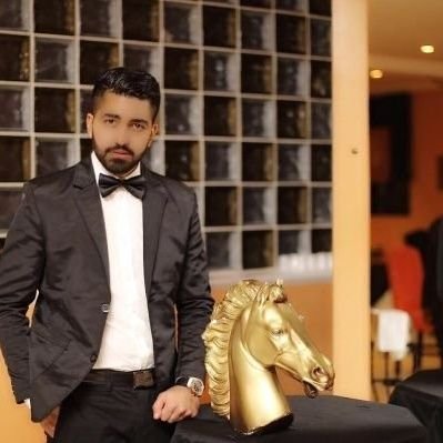 هدفِ من ساختن زندگی ای که دیگه به تعطیلات احتیاج نداشته باشم
یه سرمایه دار تنها