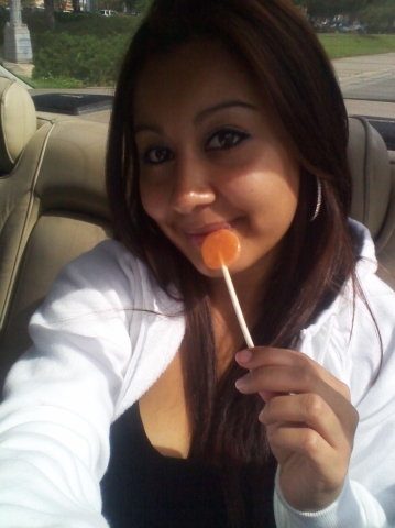 I'm 20 single and love to have fun. I handle my business and am independant. Outgoing, fun, daring, and loveable. Hit me up ;) MUAH!!