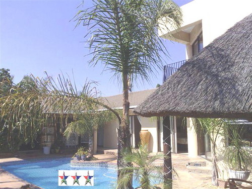 3 Palms Cape Kuilsriver is a 3 STAR graded B & B, Close to Cape Town International Airport. 
We are an Upmarket, Disabled, Pink, and Child Friendly Venue.