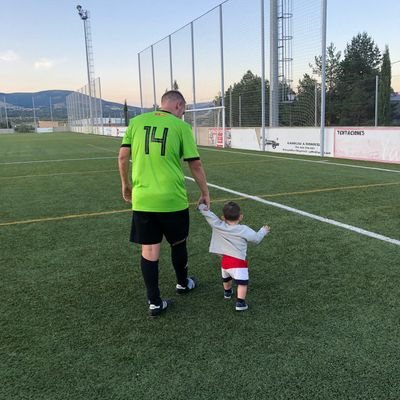 Madridista nacido el 21~06~1992, cinturón negro de judo. intento de futbolista ~14~ CALPE