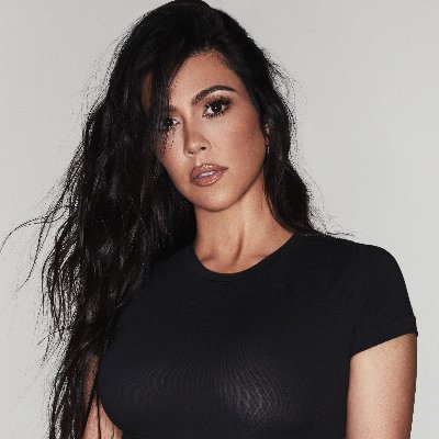FANSITE // Your online daily source for everything Kourtney Kardashian since 2011.