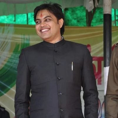IAS Batch 2016
🇮🇳
Economics & Cricket, A Soldier of INDIAN CONSTITUTION.
