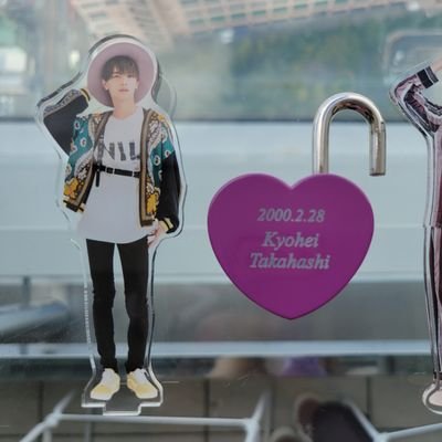 ☆Kyohei Takahashi☆
恭平寄りのなにわ大好き
まるっと箱推し💜
恭平が歌う『Eternal』が
大好き😊
あの日の恭平の涙💧忘れないよ
舞台班⭐Takuto Teranishi⭐
⭐4U⭐越岡寄りの箱推し