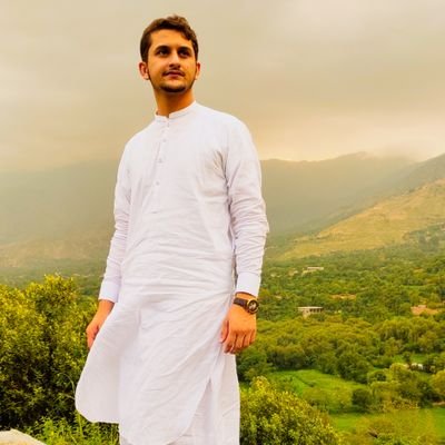 qAlB_eMoMiN's profile picture. ستا حمزه خو لا ژوندې دې نه څه تلی نه راغلی
   
      خوته بیا هغه جانان شه زه به بیا په تا مئین شم🍁