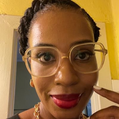 Author of Your Black Friend Has Something to Say  https://t.co/YUMwvgXphJ…