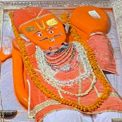 anshuR9's profile picture. सच्चाई, ईमानदारी, खुद्दारी की खोज में..   In search of truth, honesty, and self-respect.