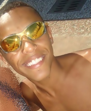 ;; #FC OFICIAL dediicado ao Dj ticonha, o twitter oficial dele é  @ticonhardc , oficializado no dia 18 de julho de 2011 *-* donas, @ingryd_loons2 &&' #Teka!