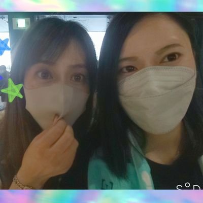 保育関係の仕事をしているflumpool大好き人間です🙆残像から好きになり、周りからはflumpoolしか趣味ないな!と言われています。笑
こんな私ですがバンド全般好きなので、無言フォローでもなんでもしてください✨