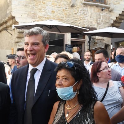 aime LARemontada2022 Arnaud Montebourg 2022, j aime la musique le sport docteur psychologue +2 ans thèse , combattre l islamophobe d Éric Zemmour anti arabe