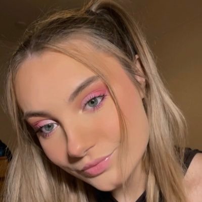 phoebe_att's profile picture. the myopia of youth