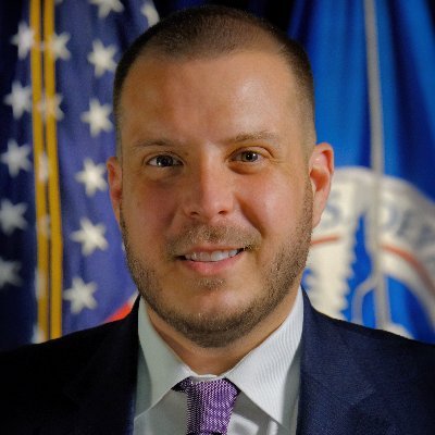 Associate Administrator @FEMA’s Office of External Affairs | Biden-Harris Admin | @TrumanProject Nat Sec Fellow | #Latino 🏳️‍🌈 personal account. #Team46