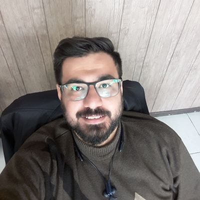 متولد تهران سال۶۹
تحصیلات :مهندسی.
حافظ منافع ایران عزیز