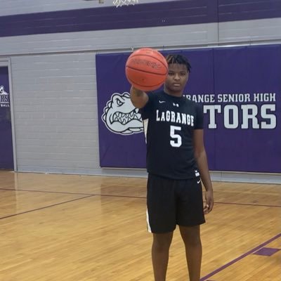 C/O ‘23 Student Athlete 📚 🏀 LaGrange High School #5💜🖤🐊 l AAU TEAM: Louisiana Gators 17U #6 l 3.528GPA l 💪🏽6’0 182 l SG