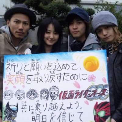山梨県在住、スパロボ特撮好き♡DQWプレイ中♪︎
レトロゲー(RPG&SRPG)ほぼ作業用BGM動画配信中
↓
https://t.co/xBAEiVlx5S
ブログ投稿練習中…