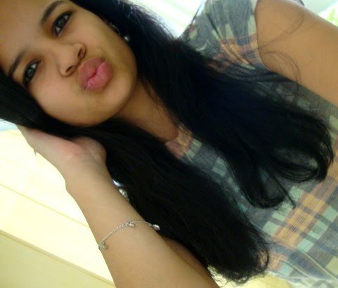 Ariana, 17 anos