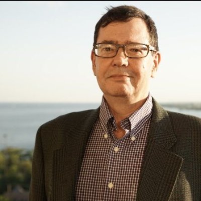 Writer @UofTArtSci; Host @Sound_Pod #equality #compassion #love #curiosity #storytelling 2SLGBTQ+